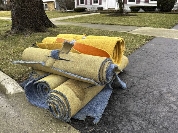 Carpet Haul Away Service in Hudsonville